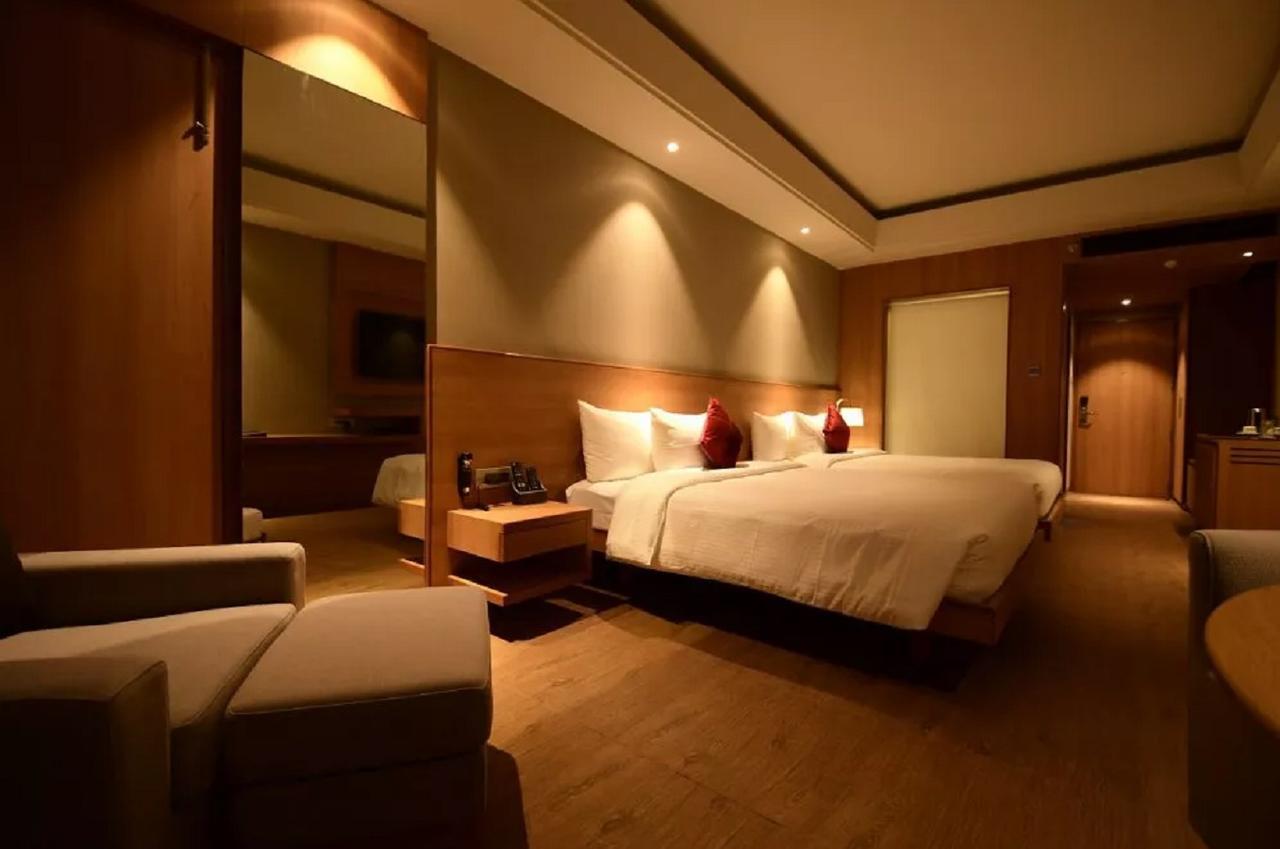 Kiranshree Grand Hotel Guwahati Exterior foto